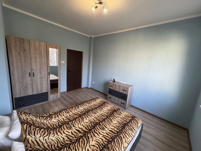 Дава под наем 3-СТАЕН, гр. София, Център, снимка 3 - Апартаменти - 52708757