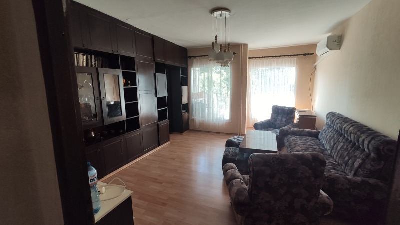 En renta  1 dormitorio Pazardzhik , Idealen tsentar , 75 metros cuadrados | 20943338