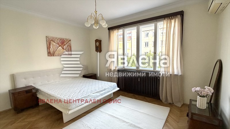 Дава под наем 3-СТАЕН, гр. София, Център, снимка 2 - Апартаменти - 56318733