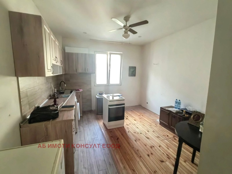 Дава под наем ОФИС, гр. София, Докторски паметник, снимка 4 - Офиси - 52834398