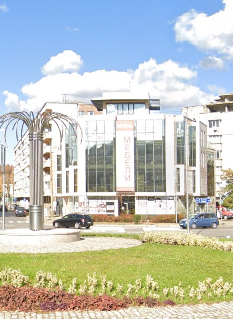 Дава под Наем ОФИС в град Габрово, Център - 230 кв.м / 1 022.58 € » 2 000 лв., СДЕЛКА