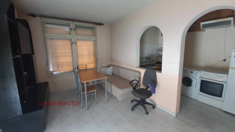 Til leje  1 soveværelse Plovdiv , Kamenitsa 1 , 62 kvm | 87842409 - billede [2]