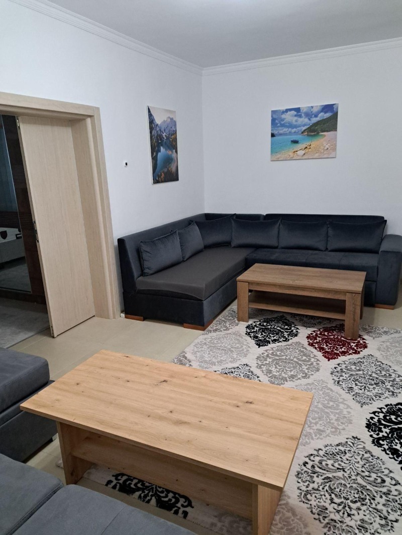 Para alugar  1 quarto Plovdiv , Gagarin , 80 m² | 79915533