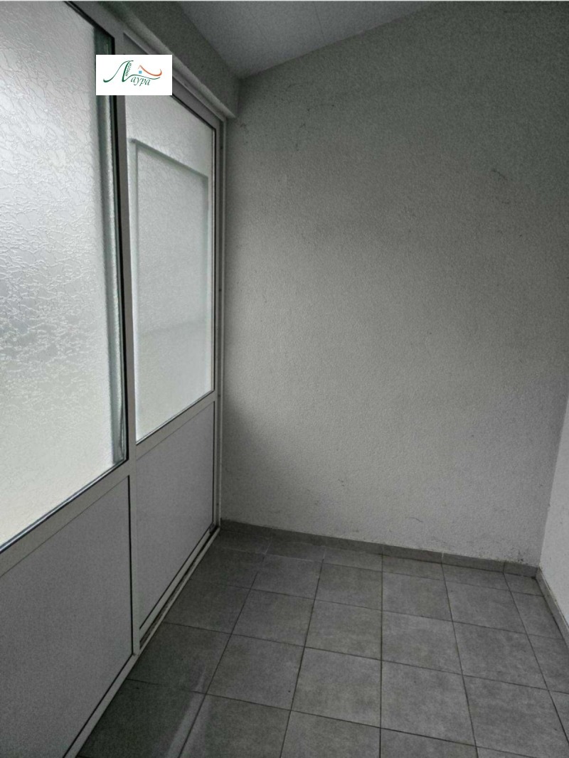 Дава под наем КЪЩА, гр. Шумен, Болницата, снимка 6 - Къщи - 53127950