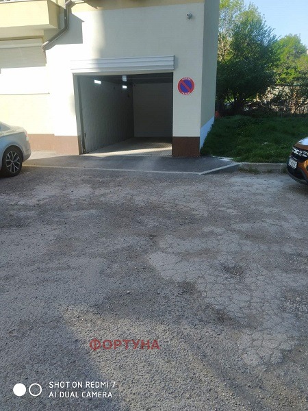 Til leje  Garage Ruse , Vazrazhdane , 18 kvm | 42381148