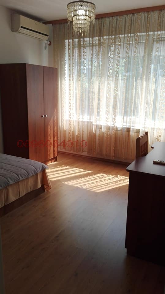 Дава под наем 3-СТАЕН, гр. Русе, Център, снимка 8 - Апартаменти - 52801102