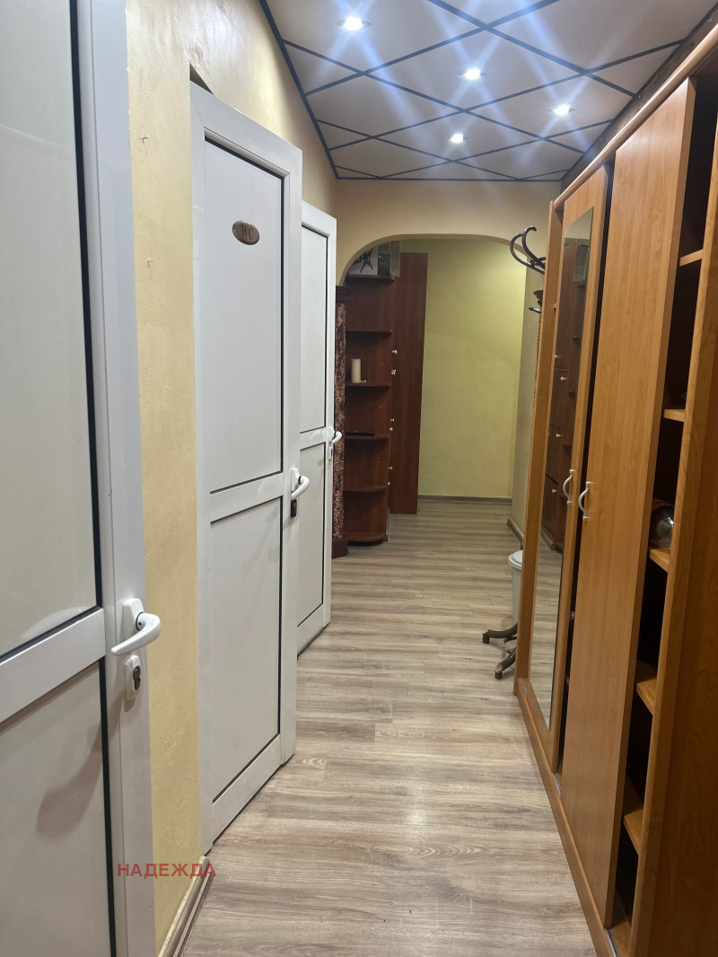 Дава под наем  3-стаен град Плевен , Сторгозия , 97 кв.м | 50350940 - изображение [9]