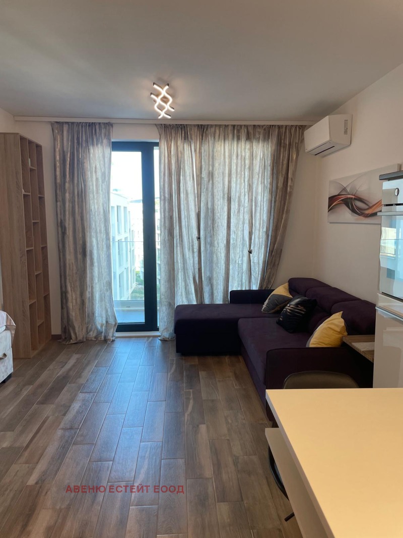 En renta  Estudio Varna , k.k. Sv.Sv. Konstantin i Elena , 37 metros cuadrados | 99507614 - imagen [4]