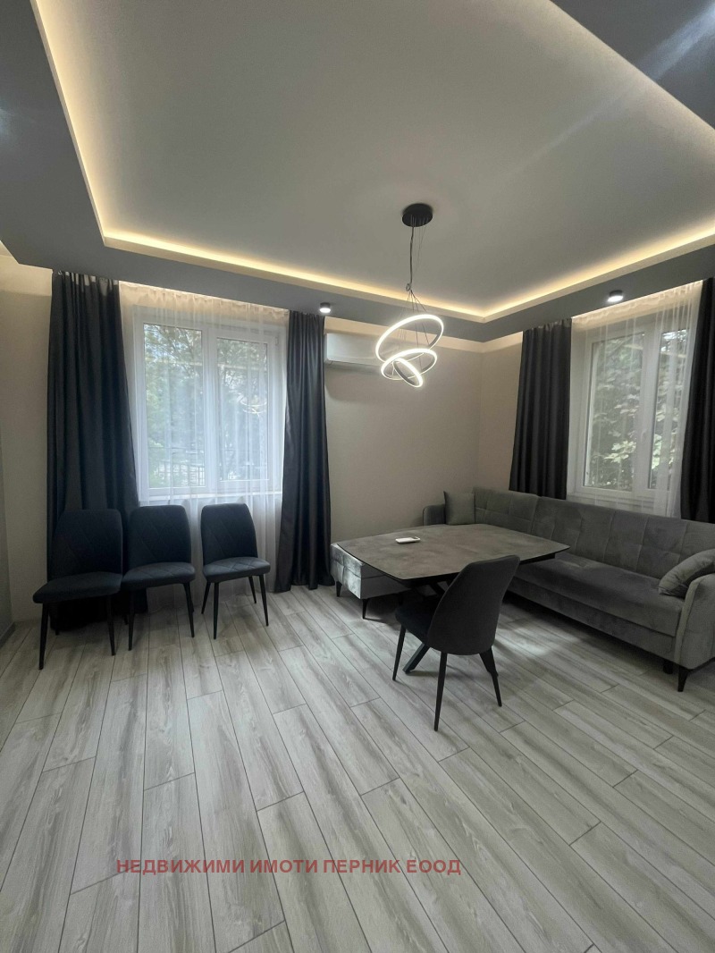 Para alugar  1 quarto Pernik , Tvardi livadi , 65 m² | 70242734