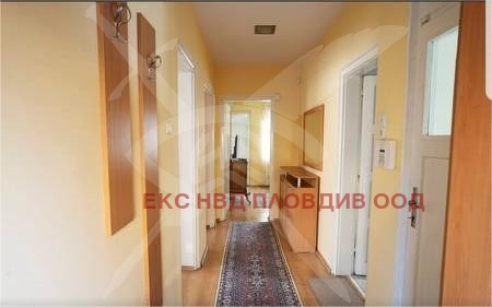 Дава под наем ЕТАЖ ОТ КЪЩА, гр. Пловдив, Център, снимка 5 - Етаж от къща - 53985342