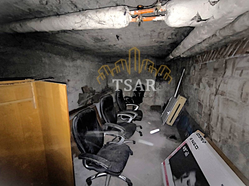 Дава под Наем СКЛАД в град Велико Търново, Център - 25 кв.м / 75 € » 146.69 лв., ЦАР ЕСТЕЙТС