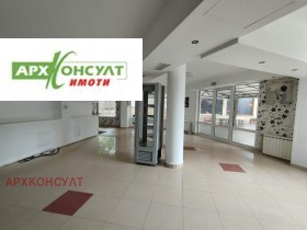 Издаје се Бар; кафић