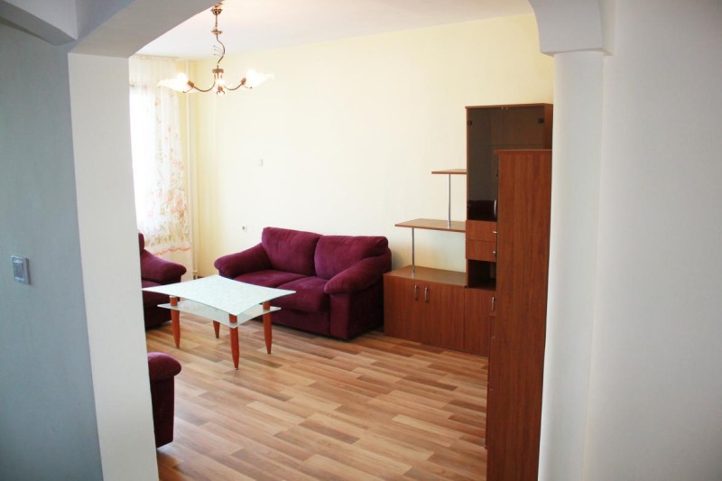 Дава под наем 3-СТАЕН, гр. София, Света Троица, снимка 2 - Апартаменти - 52360043