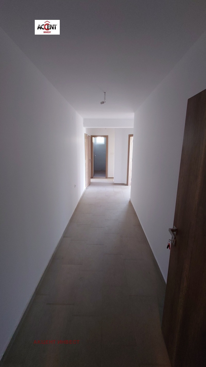 Do wynajęcia  Biuro Warna , Pobeda , 129 mkw | 60872195 - obraz [4]