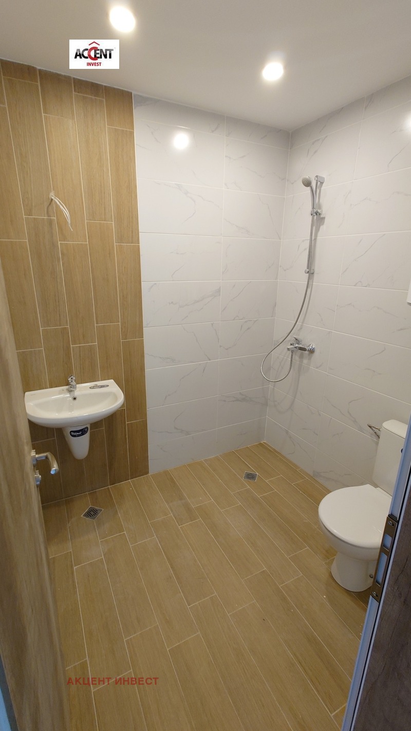 Do wynajęcia  Biuro Warna , Pobeda , 129 mkw | 60872195 - obraz [8]