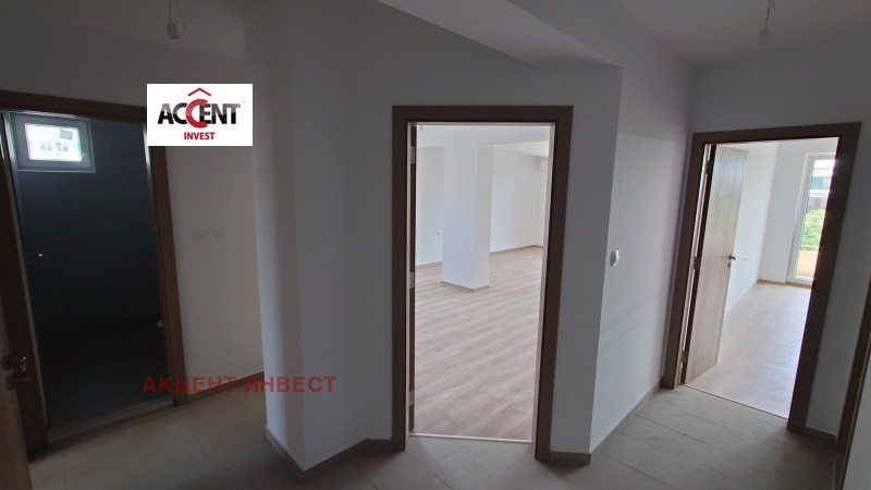Do wynajęcia  Biuro Warna , Pobeda , 129 mkw | 60872195 - obraz [3]