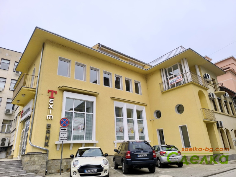 Дава под Наем ОФИС в град Габрово, Център - 200 кв.м / При запитване, СДЕЛКА