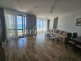 1 makuuhuone k.k. Tšajka, Varna