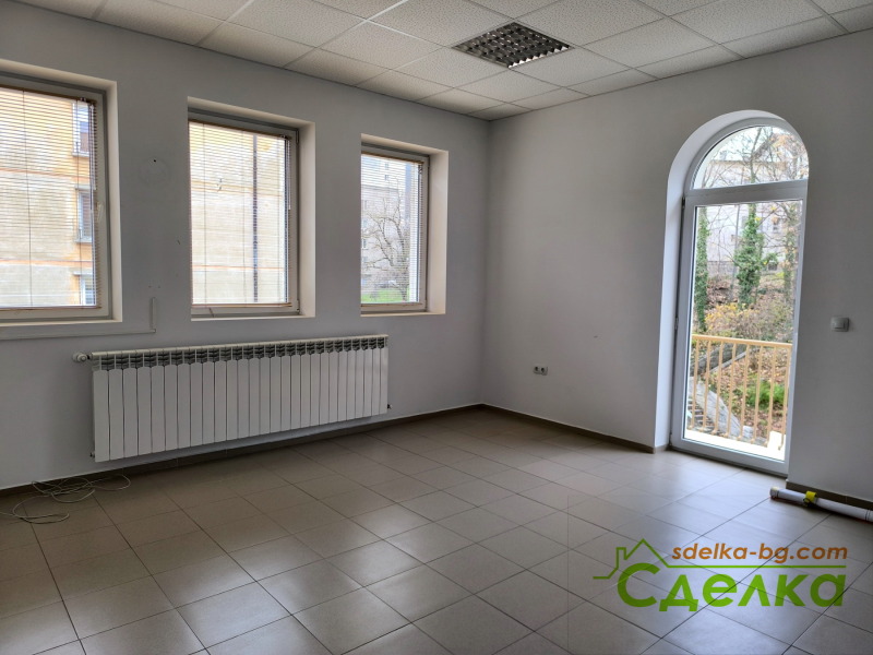 Дава под наем ОФИС, гр. Габрово, Център, снимка 3 - Офиси - 52649967