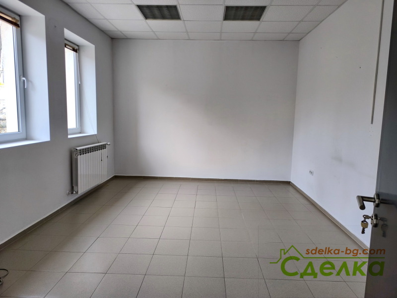 Дава под наем ОФИС, гр. Габрово, Център, снимка 10 - Офиси - 52649967