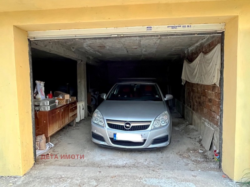 En renta  Cochera Sofia , Boyana , 25 metros cuadrados | 77338496 - imagen [2]