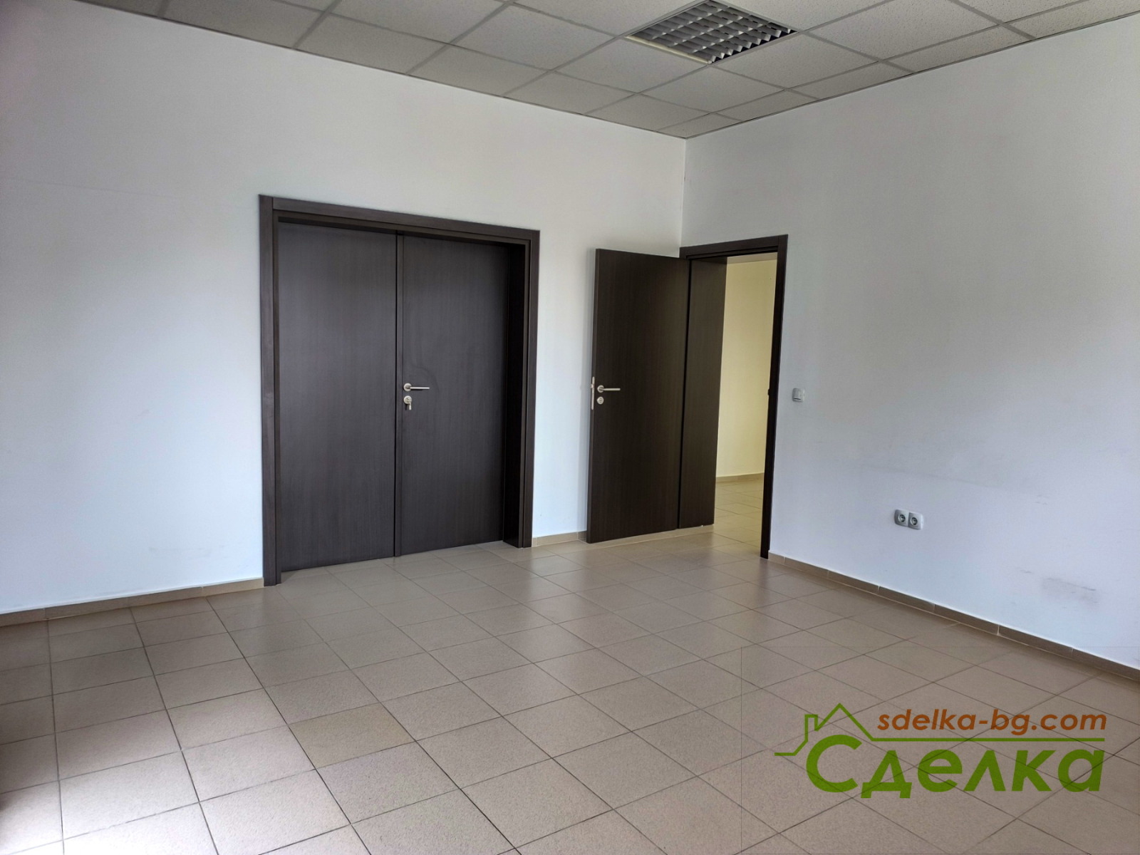 Дава под наем ОФИС, гр. Габрово, Център, снимка 2 - Офиси - 52649967