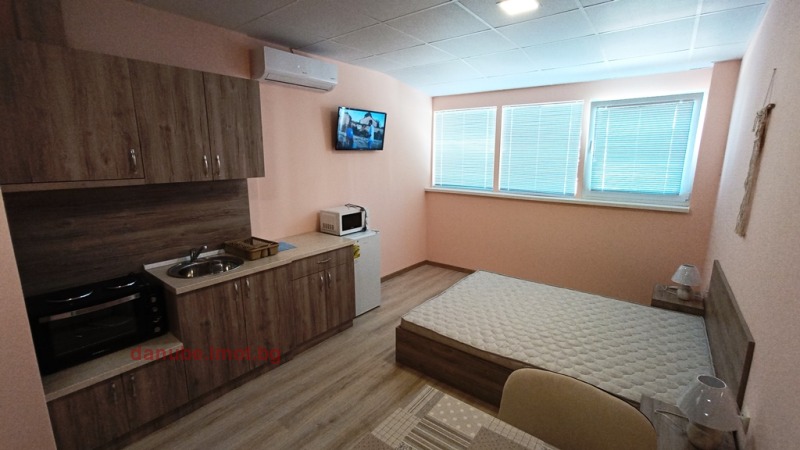 K pronájmu  Studio Ruse , Družba 3 , 38 m2 | 77690523 - obraz [2]