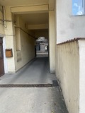 Под наем МАГАЗИН, град София, Център • 450 лв. • 37633106 — Holmes.bg