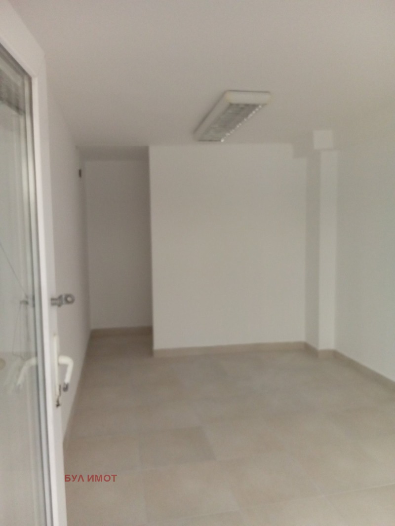 Дава под наем  Офис град Варна , Лятно кино Тракия , 15 кв.м | 62771592 - изображение [2]