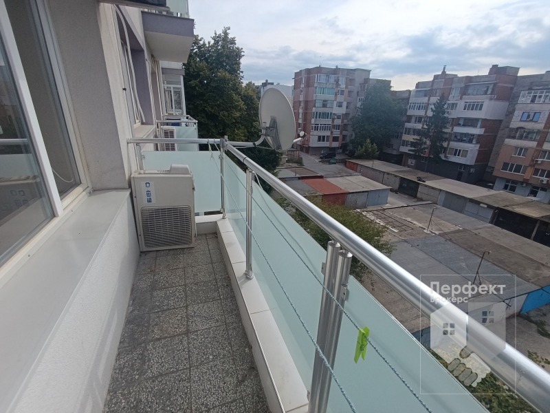 Дава под наем  3-стаен град Велико Търново , Център , 84 кв.м | 77610197 - изображение [13]