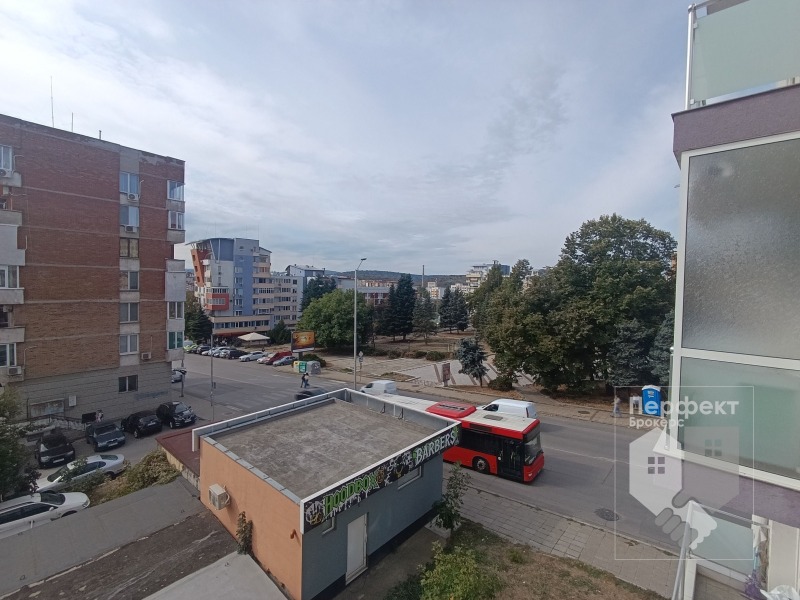 Дава под наем  3-стаен град Велико Търново , Център , 84 кв.м | 77610197 - изображение [12]