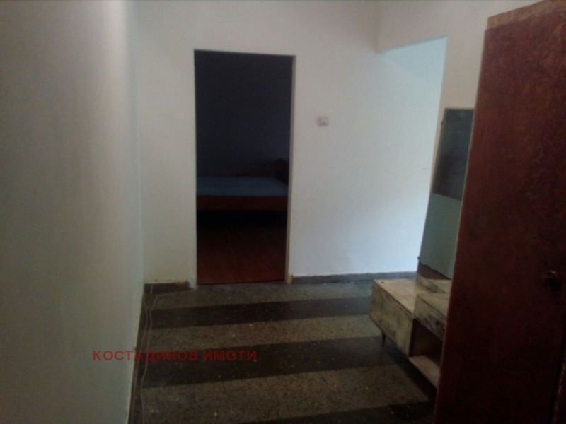 Дава под наем 2-СТАЕН, гр. Пловдив, Кючук Париж, снимка 10 - Апартаменти - 53086970