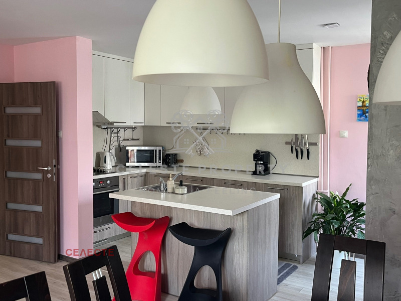 Дава под нем  3-стаен, град София, Младост 4 • 1 099 € • ID 55590753 — holmes.bg - [1] 