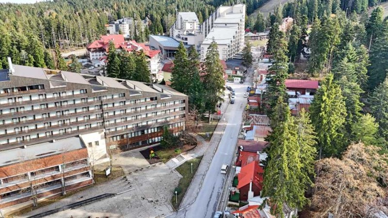 Дава под наем МАГАЗИН, к.к. Боровец, област София област, снимка 2 - Магазини - 52549437