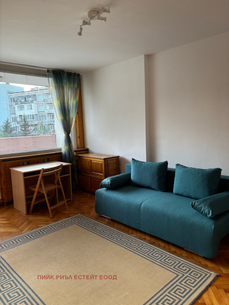 Дава под нем  2-стаен, град София, Дианабад •  450 EUR • ID 60866614 — holmes.bg - [1] 