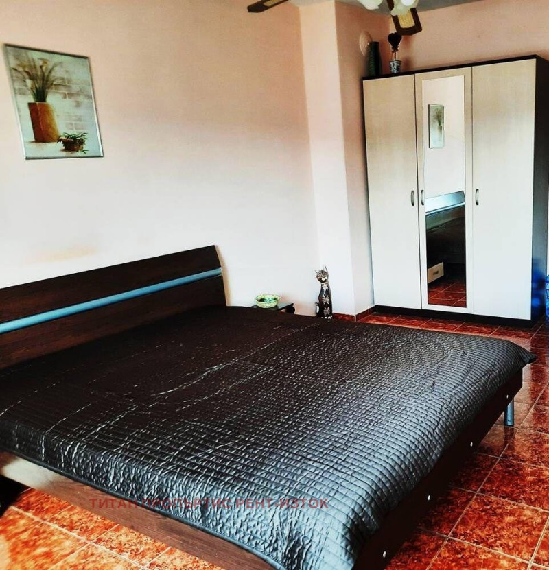 Дава под наем 2-СТАЕН, гр. Бургас, Славейков, снимка 2 - Апартаменти - 52660834