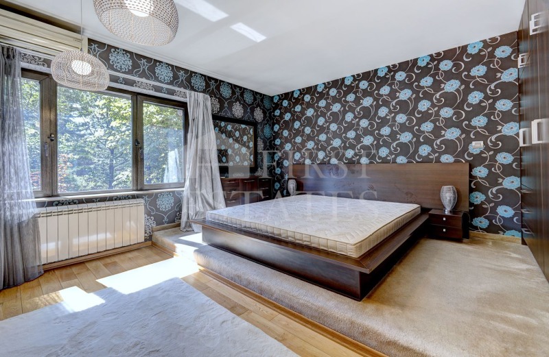 De inchiriat  3+ dormitor Sofia , Țentâr , 230 mp | 57407643 - imagine [12]