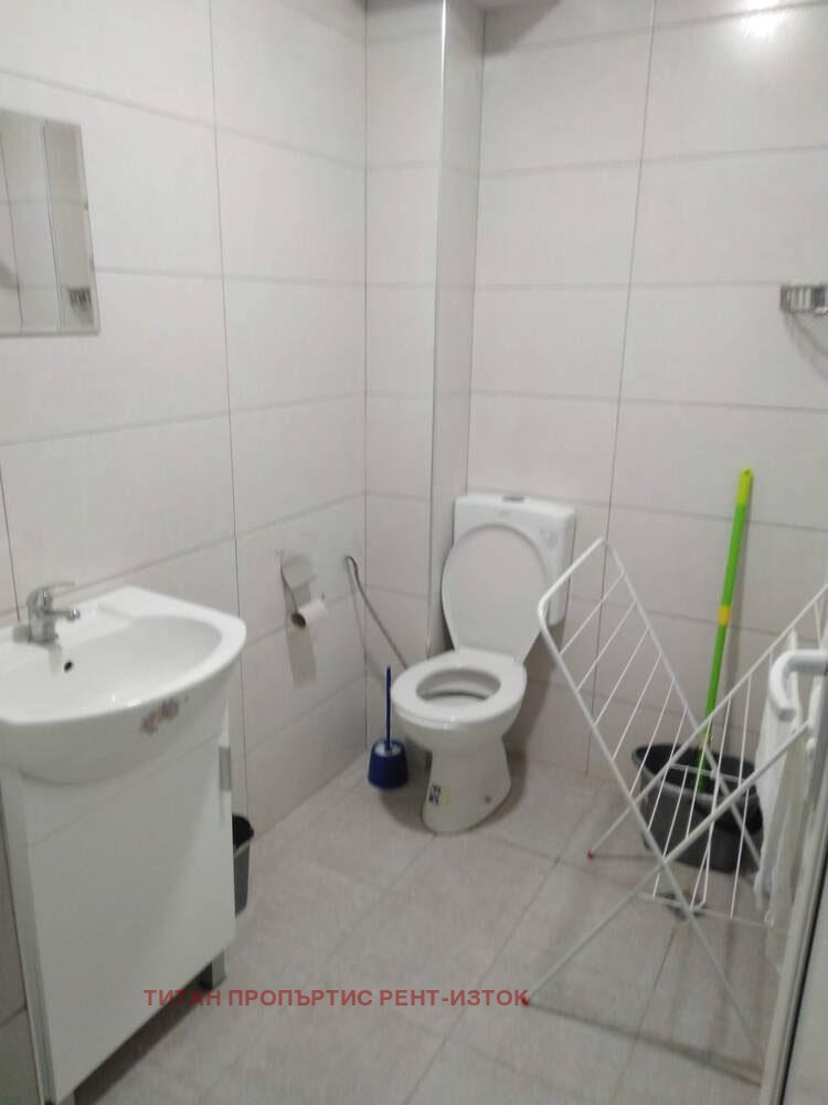 Kiadó  Stúdió Burgas , Vazrazsdane , 40 négyzetméter | 20991678 - kép [6]