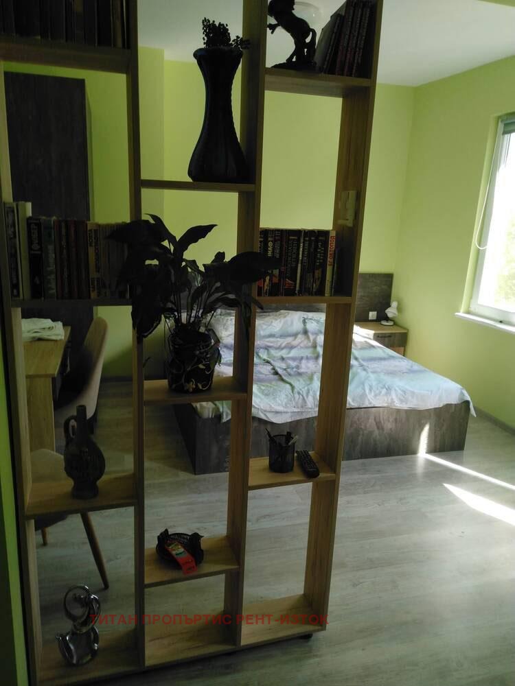 Kiadó  Stúdió Burgas , Vazrazsdane , 40 négyzetméter | 20991678 - kép [5]