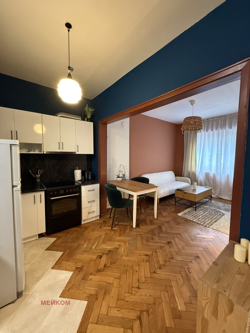 Издаје се  1 спаваћа соба Софија , Центар , 60 м2 | 33804790 - слика [4]