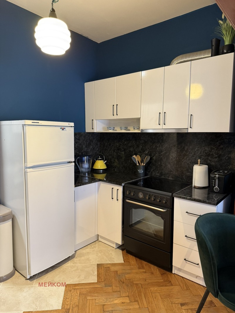 Издаје се  1 спаваћа соба Софија , Центар , 60 м2 | 33804790 - слика [2]