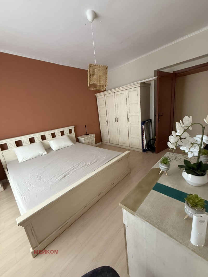 Издаје се  1 спаваћа соба Софија , Центар , 60 м2 | 33804790 - слика [7]