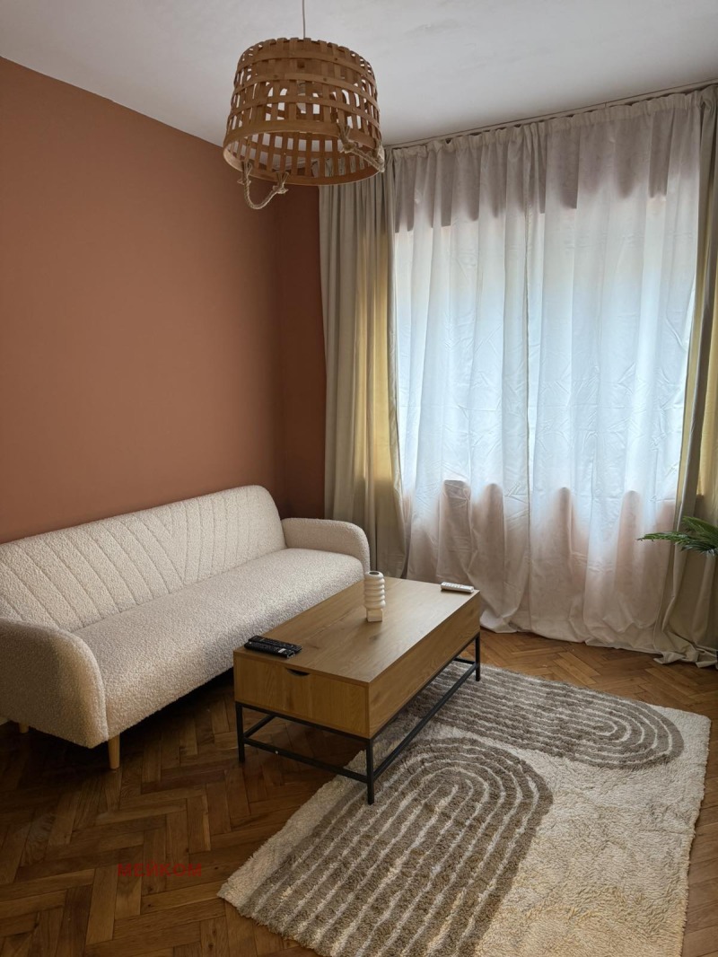Издаје се  1 спаваћа соба Софија , Центар , 60 м2 | 33804790 - слика [3]