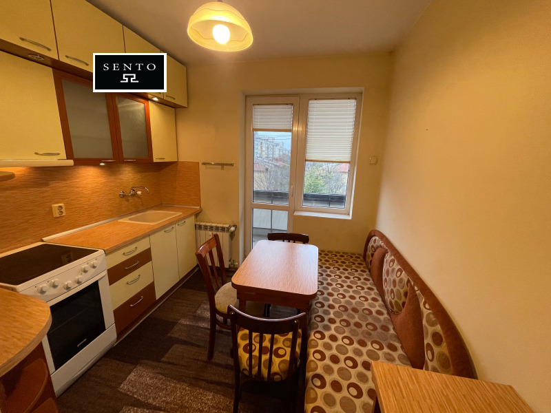 Дава под наем 2-СТАЕН, гр. Русе, Широк център