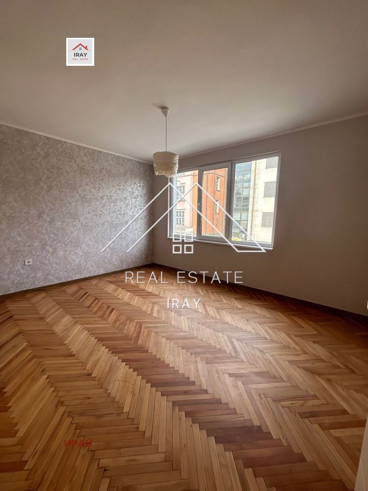 Под наем 2-СТАЕН, град Стара Загора, Център • 680 лв. • 36940023 — Holmes.bg