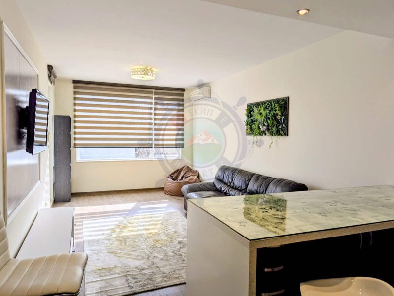 Дава под Наем 2-СТАЕН в град Варна, Левски 1 - 65 кв.м / 550 € » 1 075.71 лв., ЕКИП САРТ