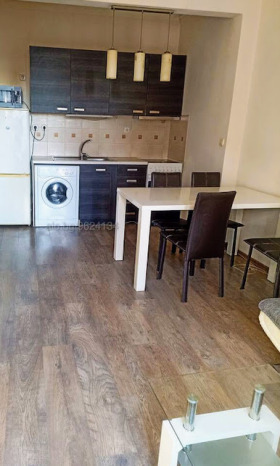 1 chambre Meditsinska akademiya, Sofia