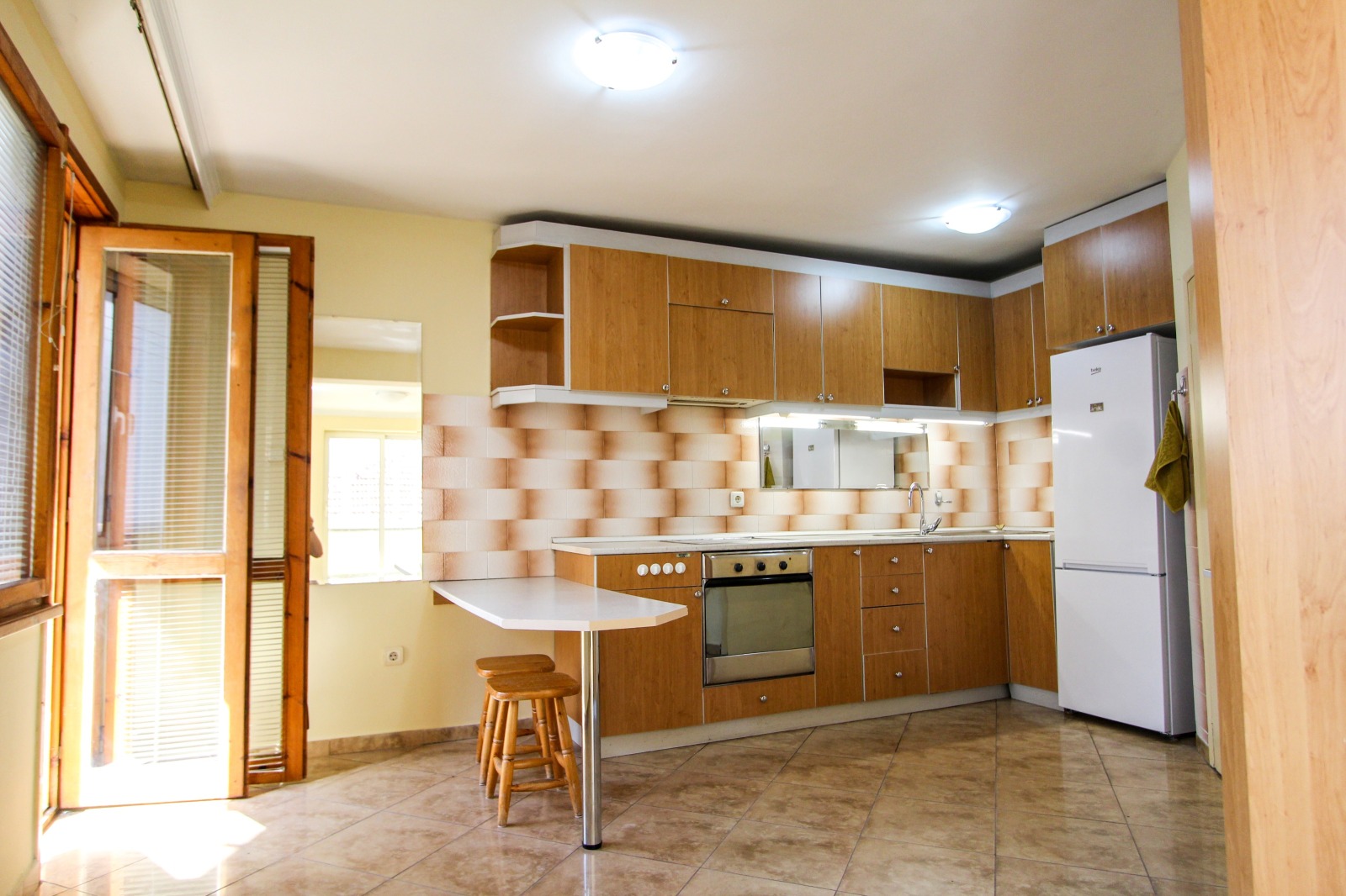 Дава под наем МНОГОСТАЕН, гр. София, Оборище, снимка 6 - Апартаменти - 54016612