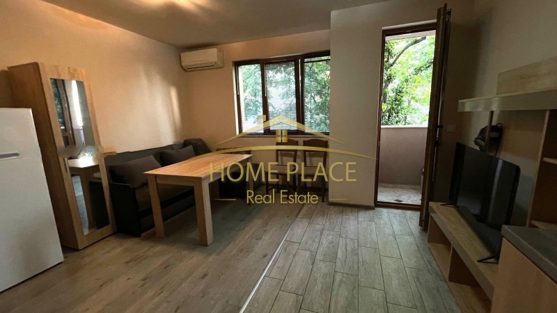 De inchiriat  1 dormitor Varna , Colhozen pazar , 50 mp | 90123856