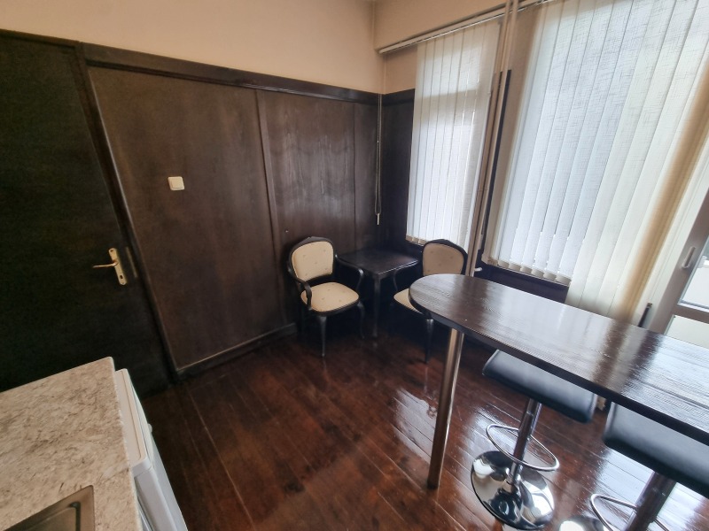 Дава под наем 1-СТАЕН, гр. София, Център, снимка 2 - Апартаменти - 52395261